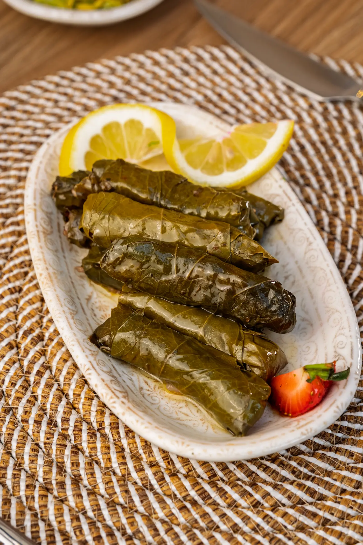 Stuffed vine leaves at Meyy